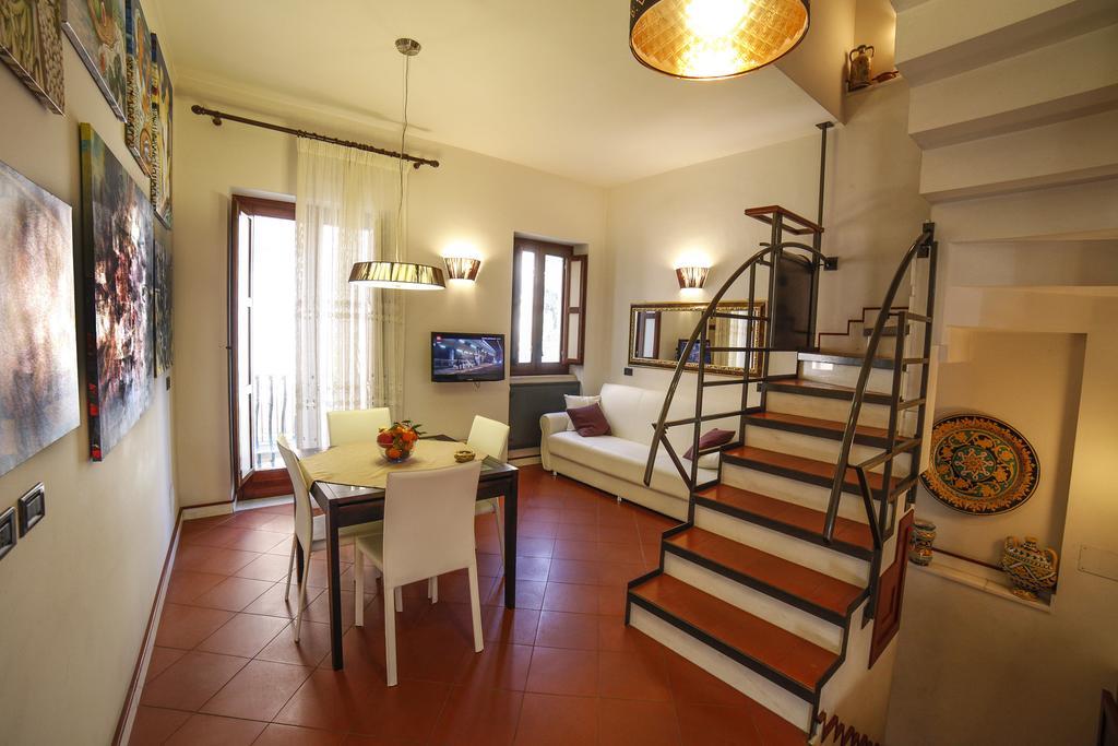 דירות Il Gelsomino Taormina Center מראה חיצוני תמונה